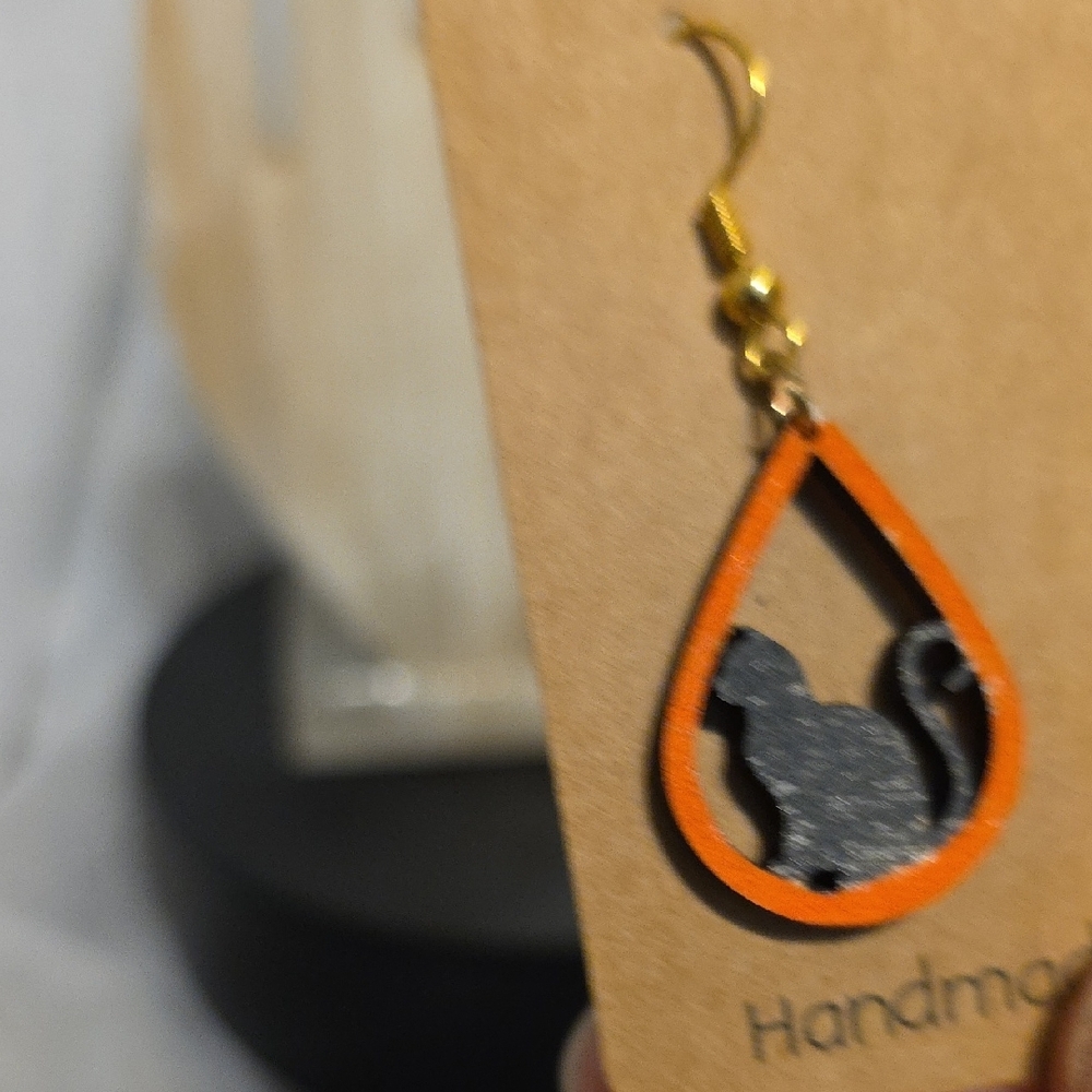 Teardrop Cat Earrings in Orange and Black - Picture 3 of 5